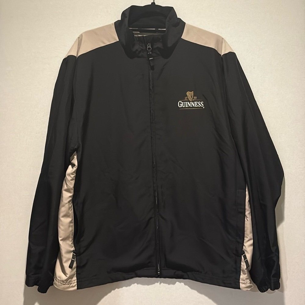 Cutter & Buck - Guinness beer branded Men's Jacket windbreaker. Size Medium.